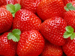 strawberry-wallpaper